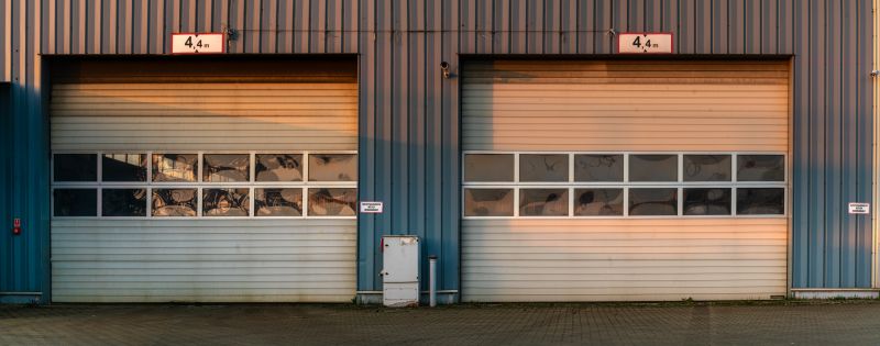 Choosing Commercial Garage Doors